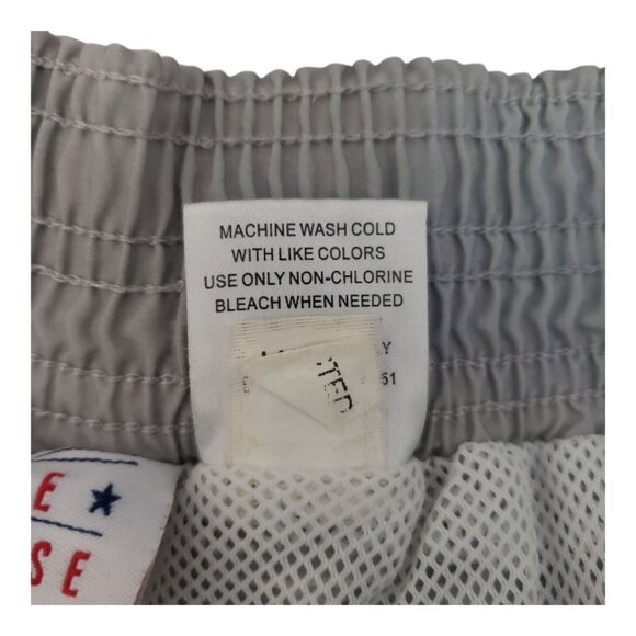 CT2229 Men's G-III Sports by Carl Banks Navy New York Yankees Defense Swim Trunk - Picture 7 of 9